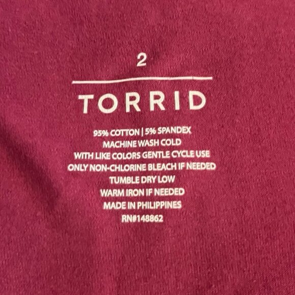 Torrid Size 2 Foxy Mock Neck Zip Up Tank NWT in color berry purple - Picture 7 of 9